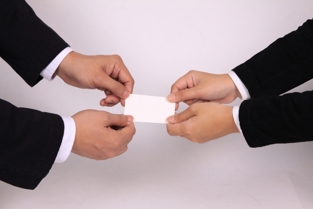 リフォーム会社の名刺が持つ力を最大限に活かす方法