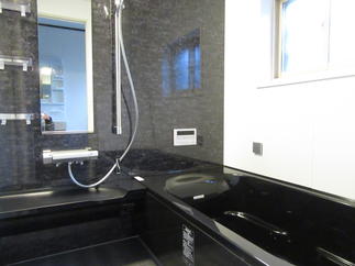 LIXILシステムバスルーム　アライズ