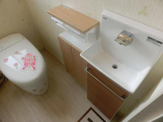 小型手洗い器。LIXILのコフレル