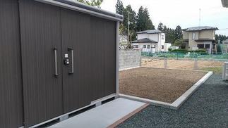 物置とガーデンスペース