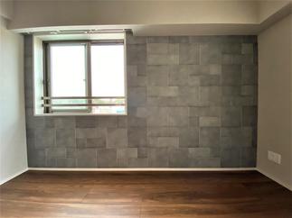 寝室は「ストーンⅡ」を使い上質で落ち着いた空間になりました。