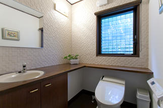 タンクレストイレ