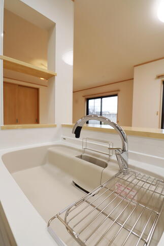 浄水器ビルトイン形のタッチレス水栓