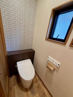 トイレリフォーム｜タンクを隠して、空間をリセット【LIXIL Jフィット】