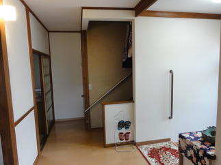 明るい玄関になりました。