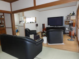 二間続きの和室が、ゆとりのリビングダイニングに。