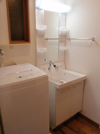 洗面、脱衣スペースが出来ました。