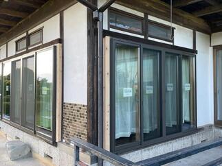 完成 新しいサッシが入りました♪