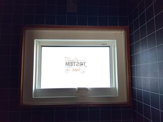トイレ窓リプラス設置