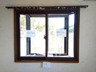 2F寝室出窓インプラス設置