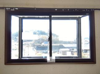 2F寝室出窓インプラス設置