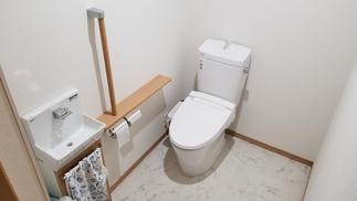 広いトイレを設計し将来介護となっても安心出来る空間に