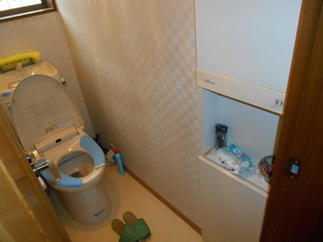 トレイに手すりを設置しました