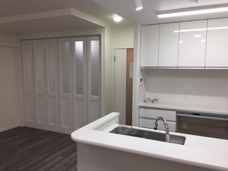 独立したキッチンから対面式の開放的なLDKへ