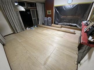 床補強中