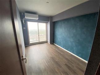 洋室１　床材：LIXIL【ラシッサD】、内窓：LIXIL【インプラス】