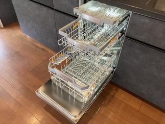 フロントオープンのミーレ食洗機