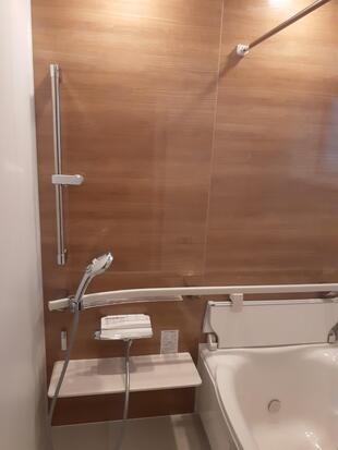 浴室工事(坂戸市)　バリアフリーのやさしい環境の浴室へ