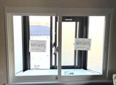 出窓の結露が改善されます