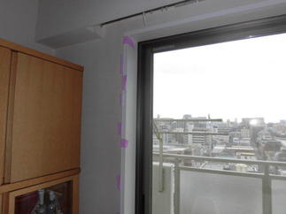 既存枠に内装リフォーム専用商品リノバを取り付け