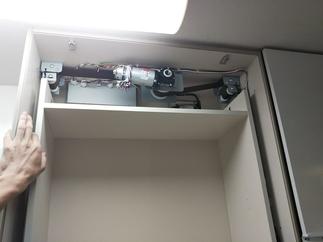 オートダウンウォール施工中