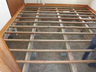 床下地ベニヤの撤去