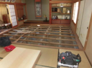 下地ベニヤの撤去