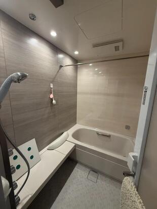 リラックスできる浴室空間へ