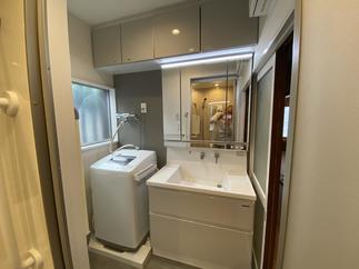 落ち着いた洗面所に・・・