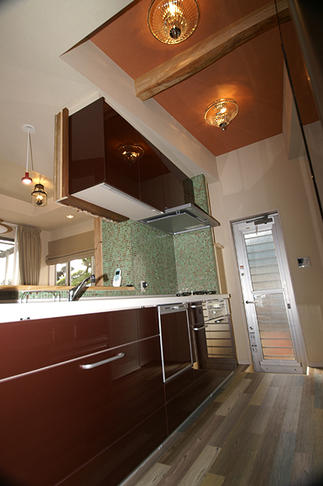 明るく使いやすいキッチン