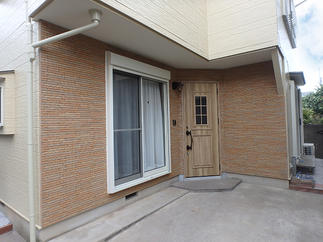 まるで新築のようになった外観