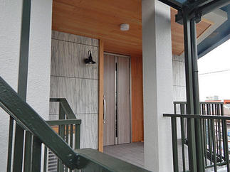 3階事務所入口ドア付近