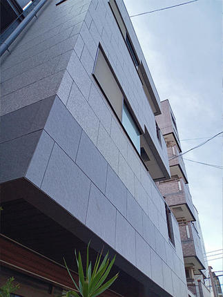 グレーの二色でシックになりました