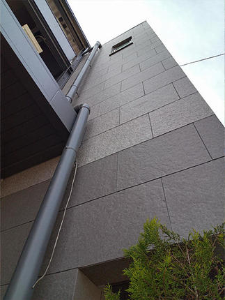 タイルが落ちる心配はありません