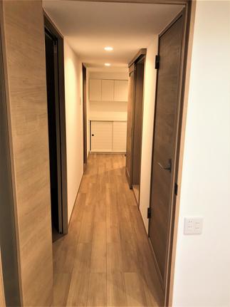 床　壁　天井　ドア　照明　リノベーションはそのすべてが新しく生まれ変わります。