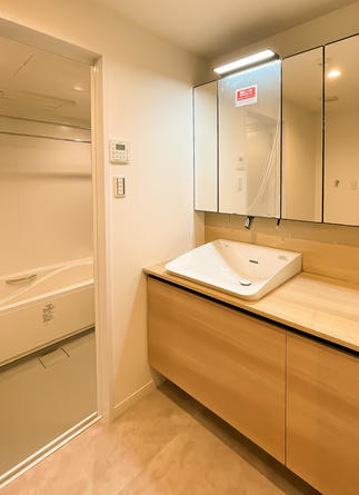 LIXILのルミシスベッセルタイプ　自動水栓で快適な毎日　