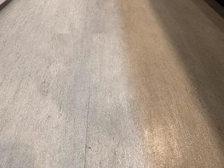 洗面化粧室　フロアタイル