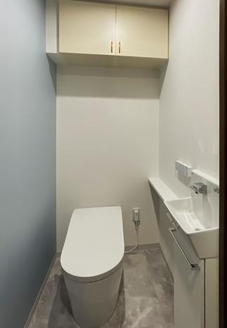 幅を広げて手洗いカウンターを設けました。