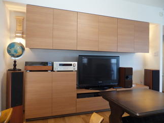 リフォーム後のリビング壁面収納