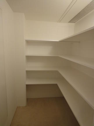 リフォーム後の納戸収納