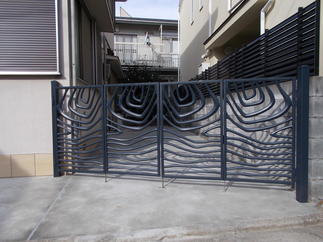 リフォーム後の駐車スペース入口