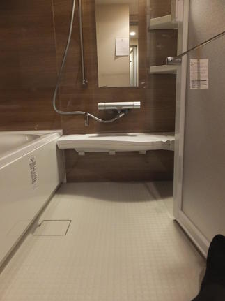 リフォーム後のユニットバス床