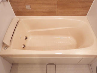 リフォーム後のユニットバス(浴槽)