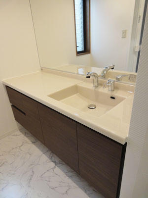 リフォーム後の洗面化粧台