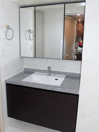 リフォーム後の洗面化粧台