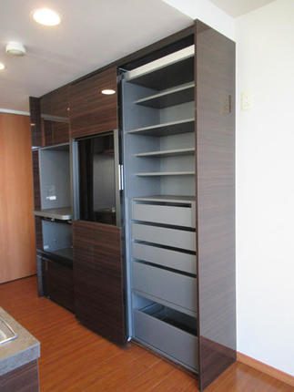 リフォーム後のキッチン背面収納