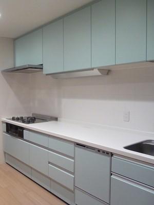 鮮やかな水色のキッチン LIXIL リシェルSIにお取替え