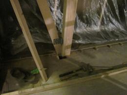 筋交い、金物取付