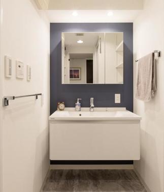 フロートタイプの洗面化粧台