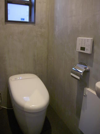仕上げにこだわったトイレ空間